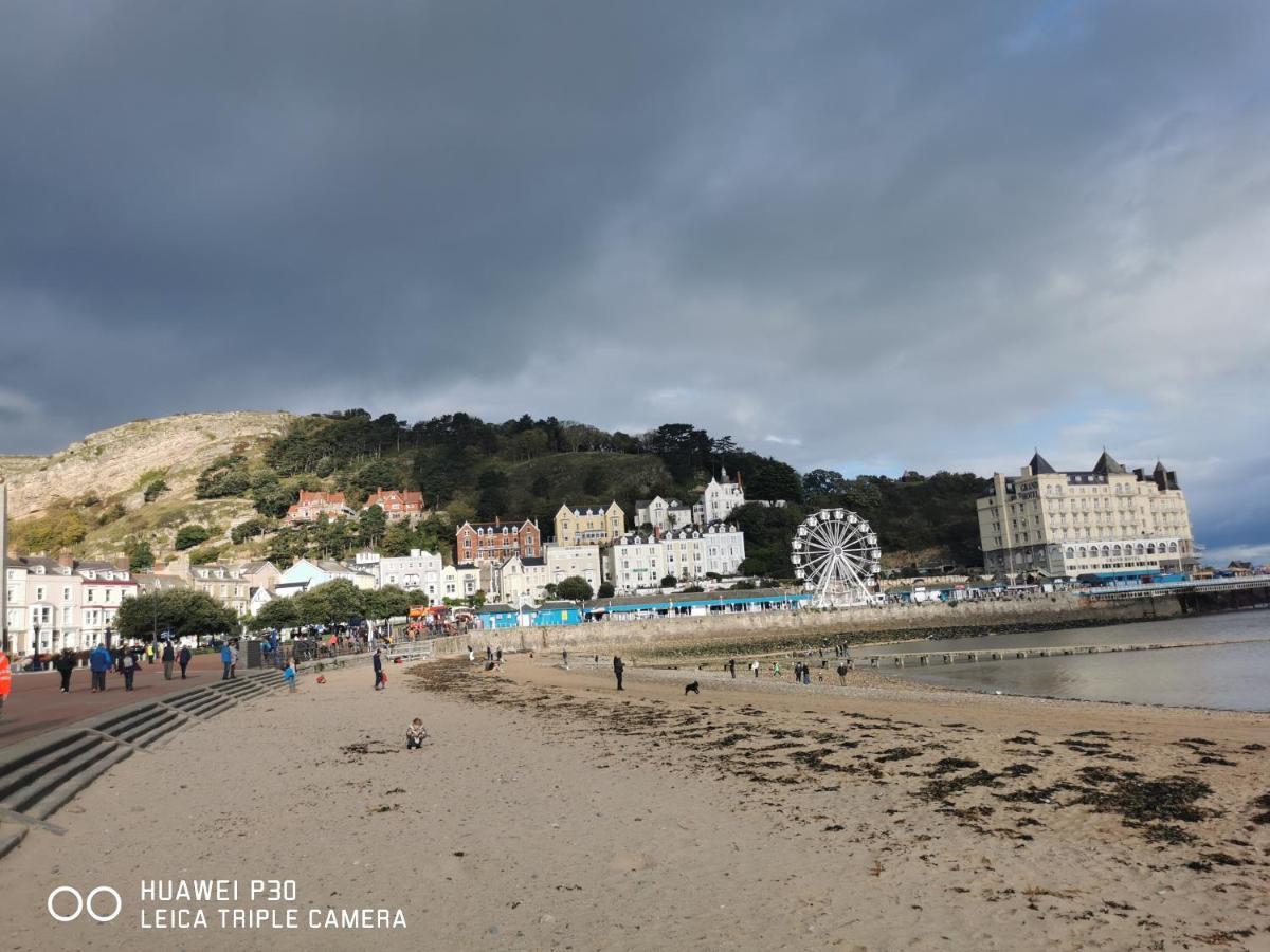 Merrion Hotel Llandudno Exterior photo